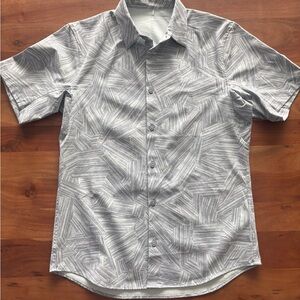 lululemon athletica Men's Gray Geometric Shirt